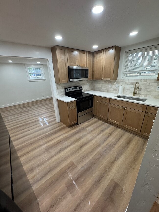 Building Photo - 1216 S 1100 E