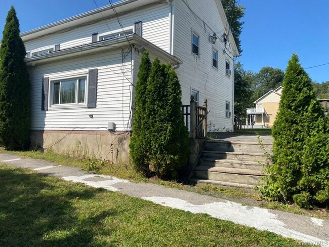 Primary Photo - 119 New Unionville Rd