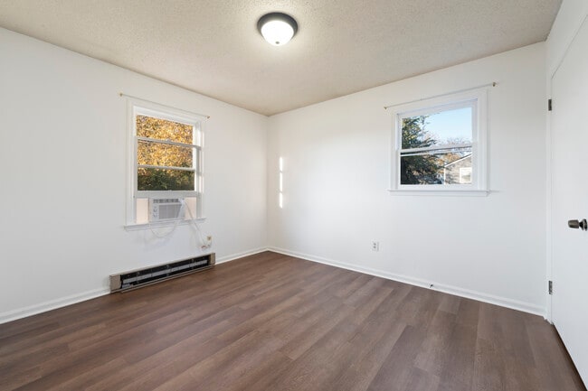 Building Photo - 628 S Caldwell St