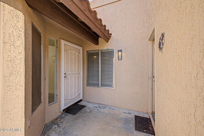 Building Photo - 11145 N 109th St