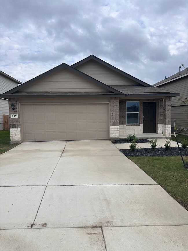 Building Photo - New home built in 2024 in Redbird Ranch 3/...