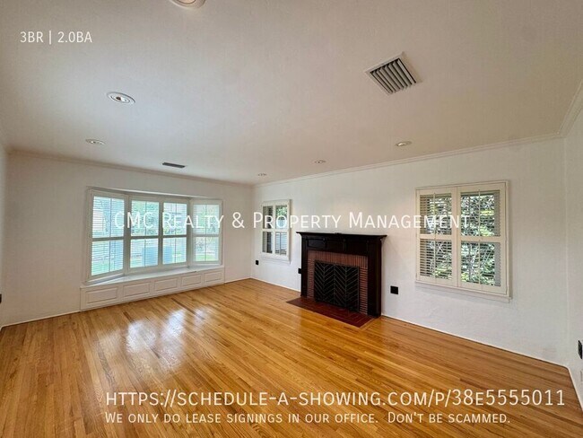 Building Photo - 3822 Rose Ave