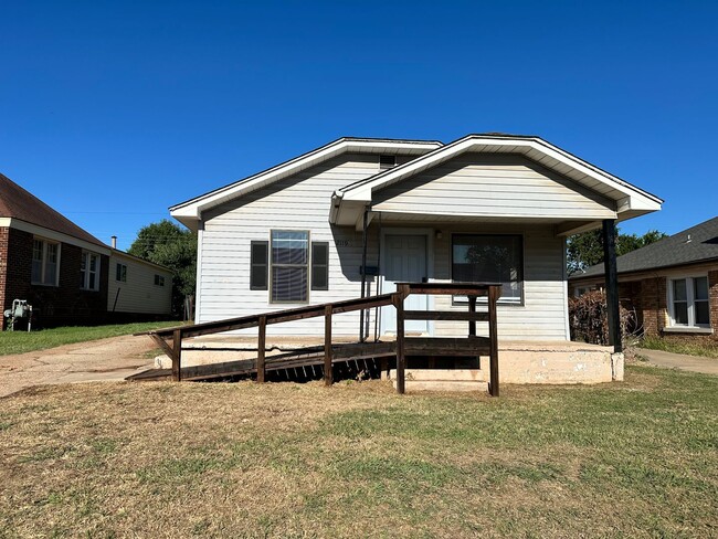 Primary Photo - Remodeled 3 bed 1 bath in Central OKC