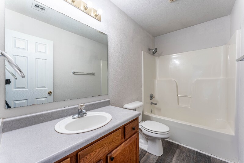 Building Photo - 2402 S 16th St