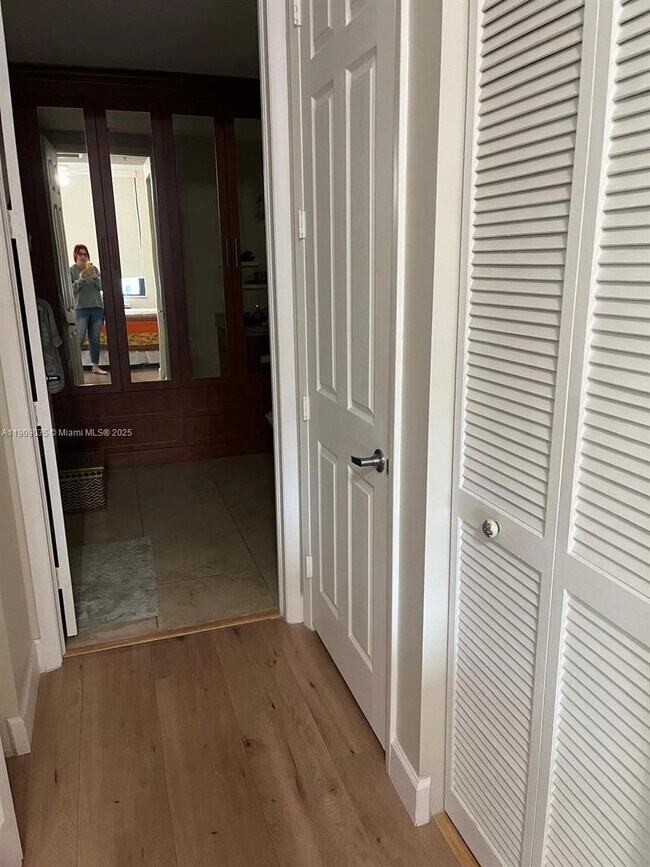 Building Photo - 1300 Ponce de Leon Blvd