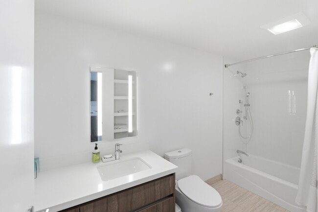 Building Photo - Fully Furnished 1-Bedroom at The Park on Ke‘eaumoku – Liona Tower
