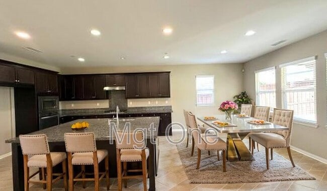 Building Photo - 28244 Millstream Ct