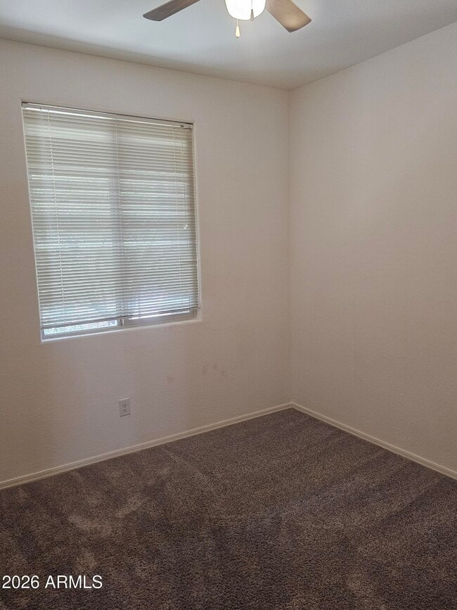 Building Photo - 1650 E Jardin Pl
