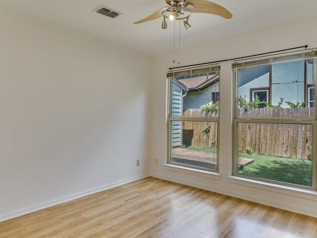 Building Photo - 8121 Ceberry Dr