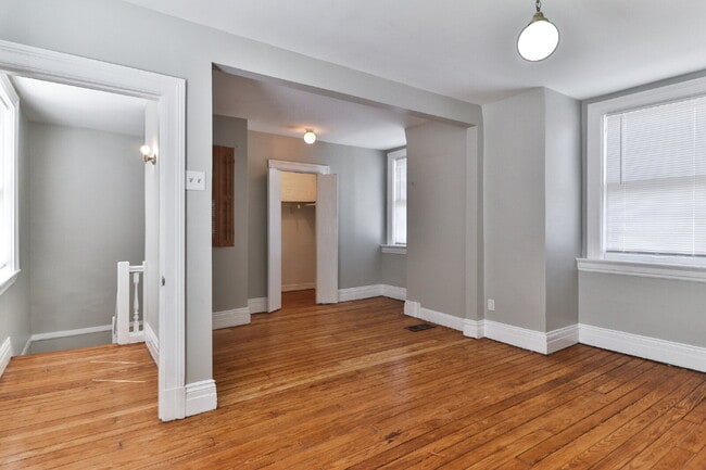 Building Photo - 3438 Magnolia Ave