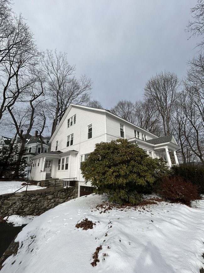 Building Photo - 7 Ureco Terrace