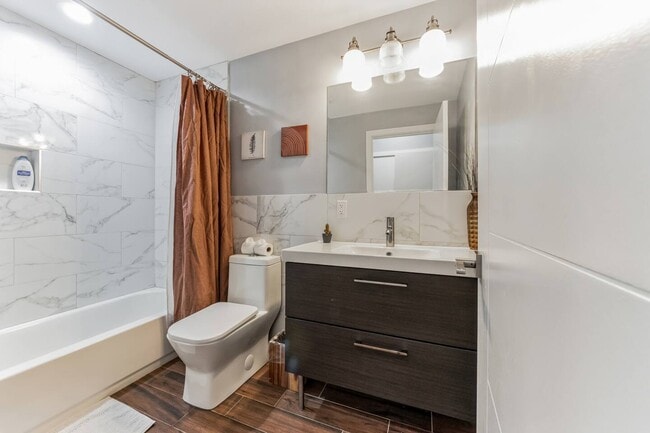 Building Photo - 2110 N 7th St