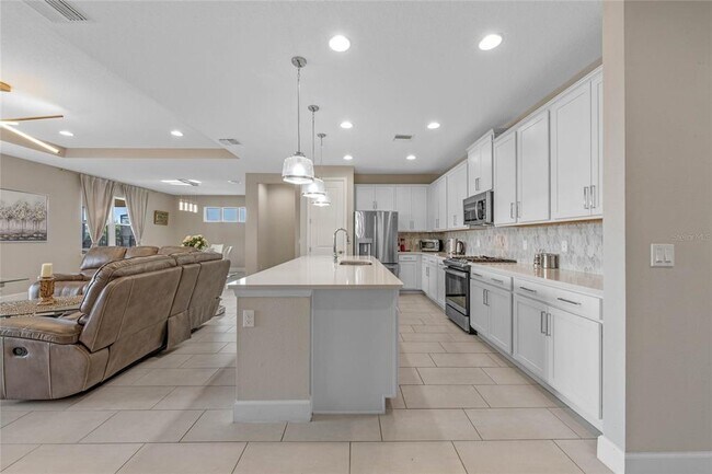 Building Photo - 452 Wedgeworth Ln