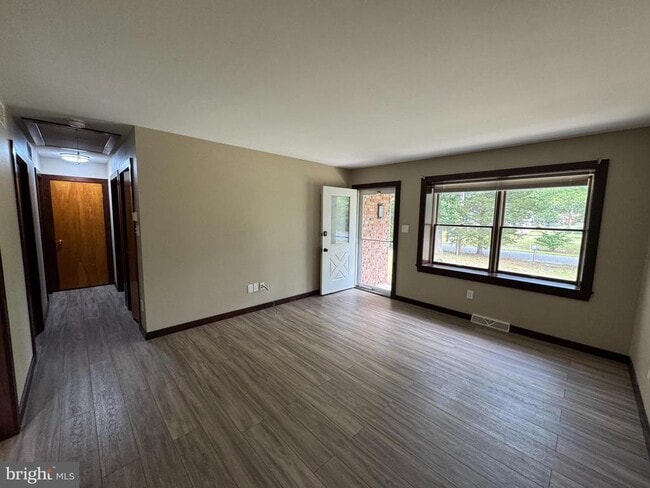 Building Photo - 41 4th St