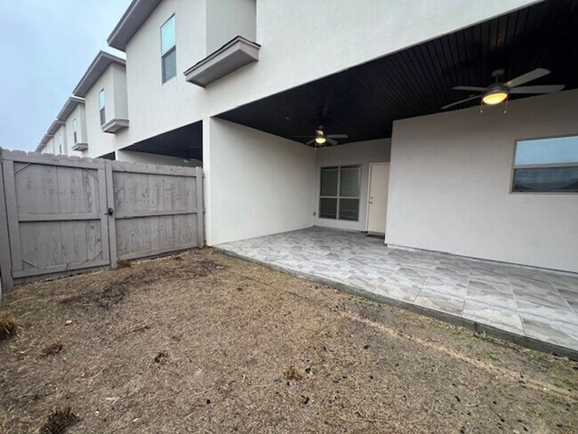 Building Photo - THE DORADO CONDOMINIUMS