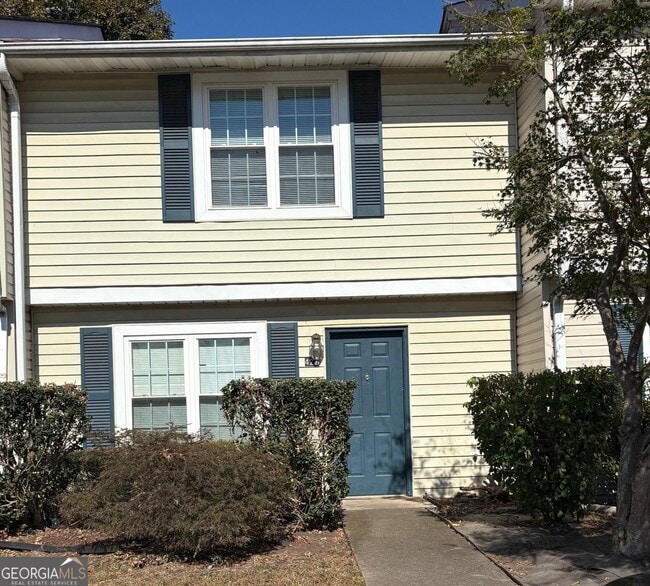 Primary Photo - 422 Bainbridge Dr