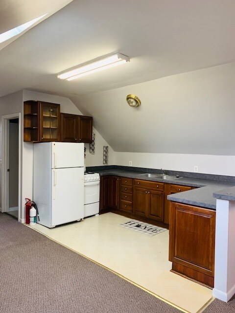 Building Photo - 118 E Livingston Rd