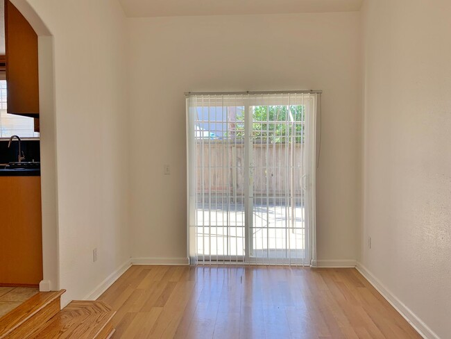 Building Photo - Charming 3 Bedroom Home in Hollister