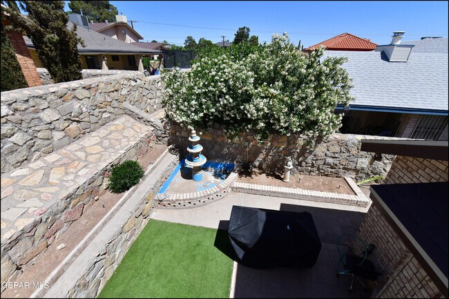 Building Photo - 1857 Ralph Janes Pl