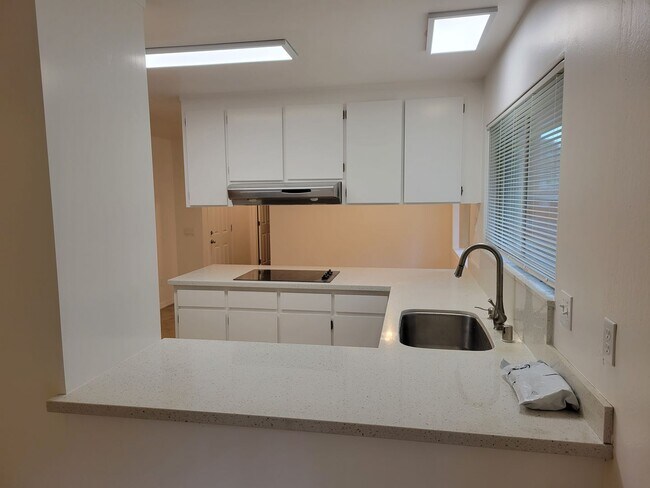 Building Photo - COMING SOON! Charming 4 Bed 3 Bath Home in...