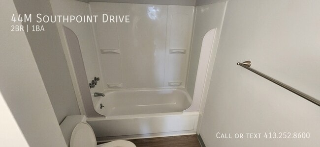 Building Photo - 44 Southpoint Dr