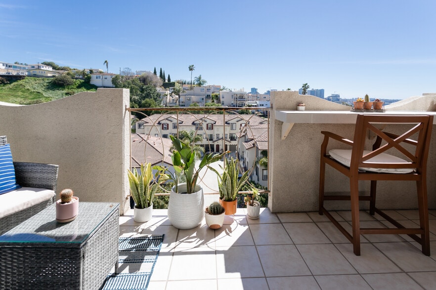 Building Photo - 3217 Columbia St