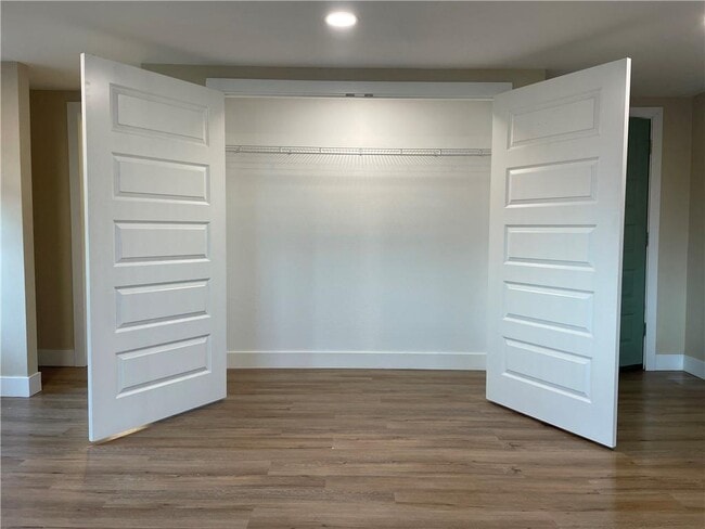 Building Photo - 4600 E Huntsville Rd