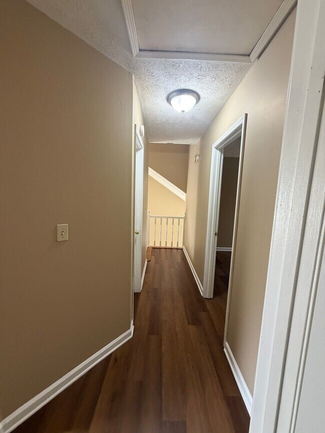 Building Photo - Charming Two-Story Home on a Corner Lot in Jonesboro