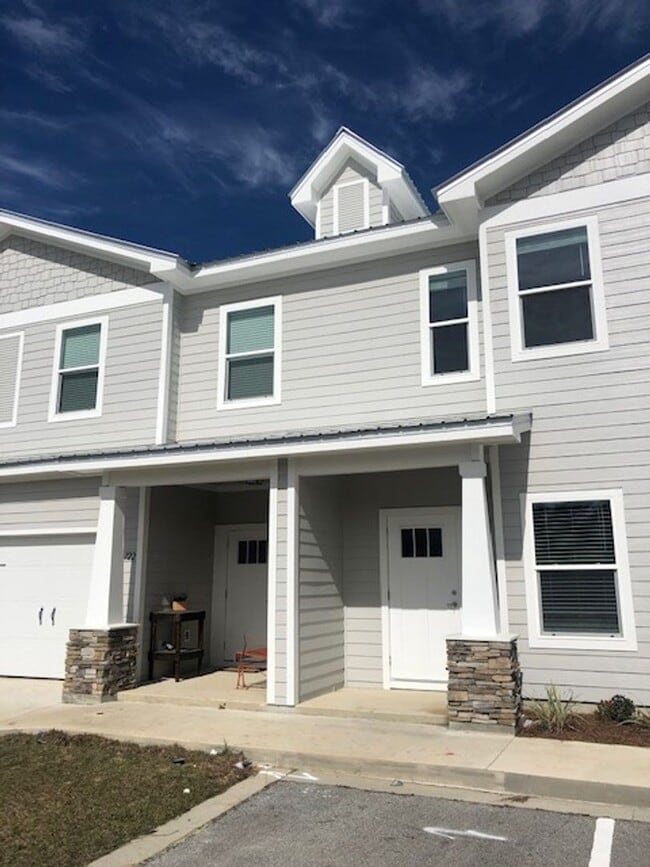 Building Photo - 306 N Sand Palm Rd