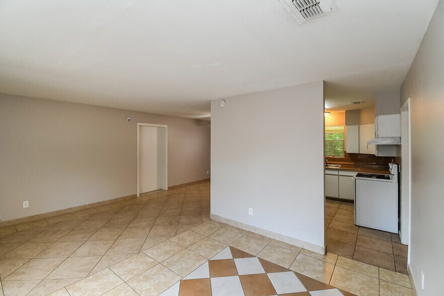 Building Photo - 7839 Lemans Dr