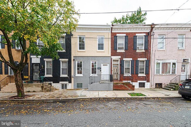 Building Photo - 2238 Oakford St