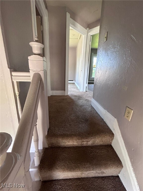 Building Photo - 2495 Apple Ave