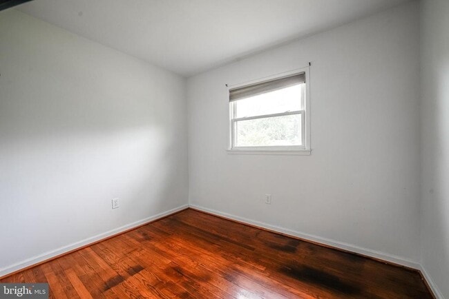 Building Photo - 3391 Bristol Ct