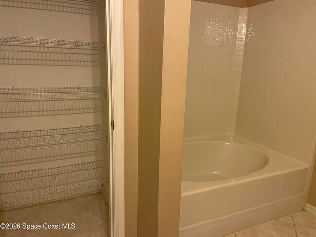 Building Photo - 4521 Decatur Cir