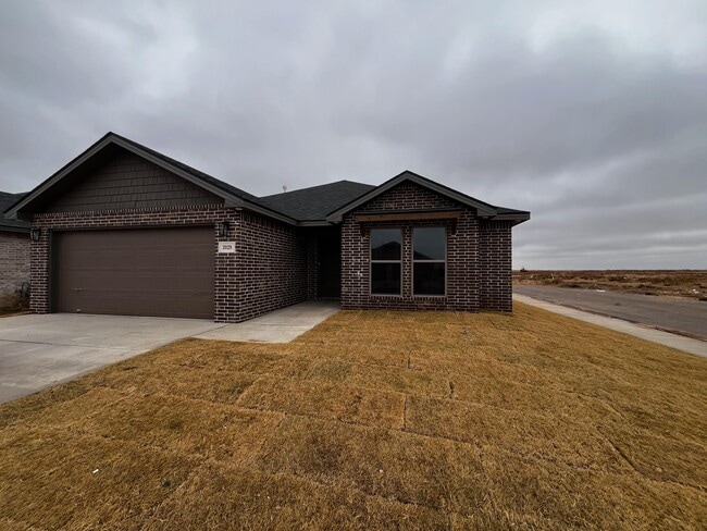 Building Photo - 2028 Cottonwood Ave