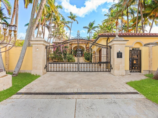 Building Photo - 555 Ocean Blvd