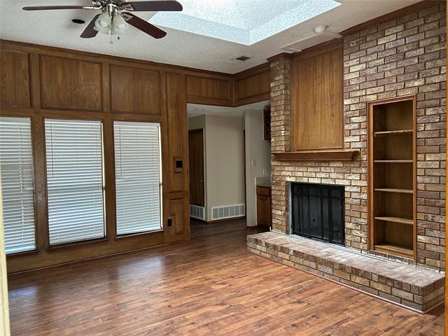 Building Photo - 2517 Rich Oak Dr