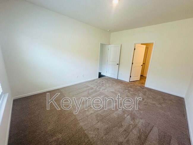 Building Photo - 313 Eclipse Ln
