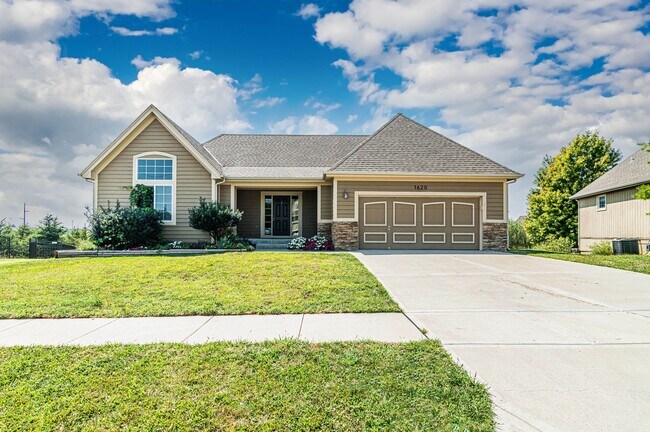 Building Photo - Please View 3D Virtual Walk-Through Before Scheduling a Showing