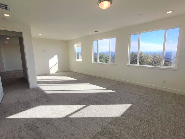 Building Photo - BEAUTIFUL BRAND NEW "NEXT-GEN" HOME W/ SOLAR & SIERRA VIEWS!!