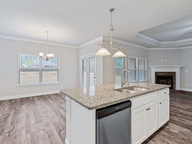 Building Photo - 6502 Moon Crest Ln NW