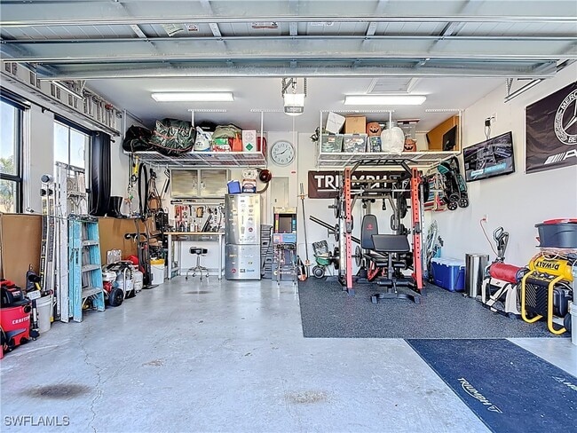 Building Photo - 5023 Salerno St