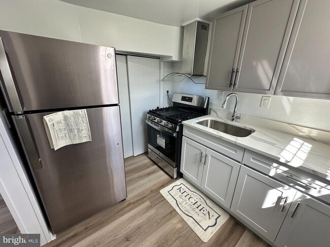 Building Photo - 2627 Colebrooke Dr