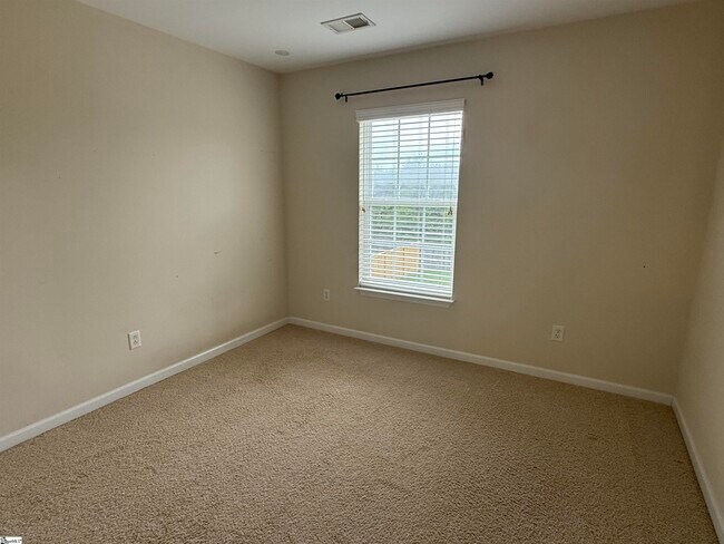 Building Photo - 30 Chapel Hill Ln