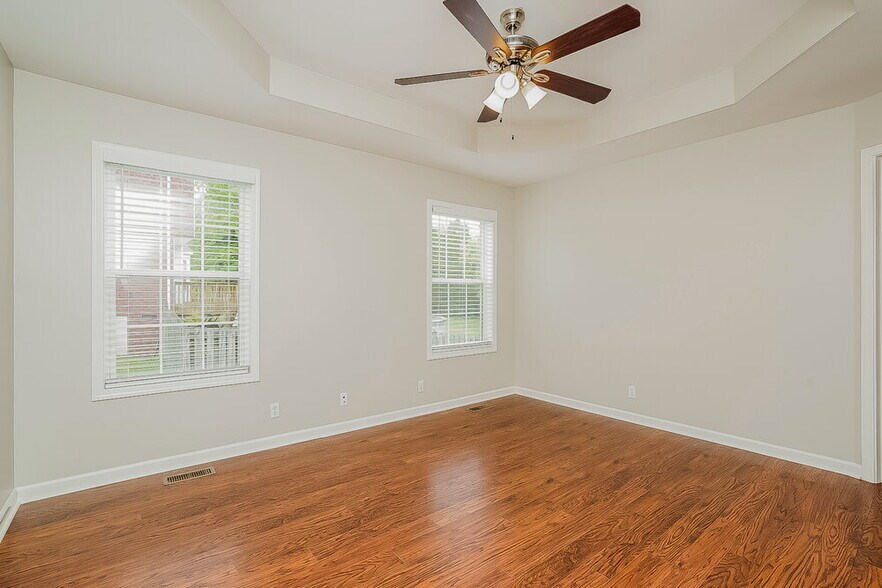 Building Photo - 151 Braxton Ln E