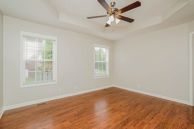 Building Photo - 151 Braxton Ln E
