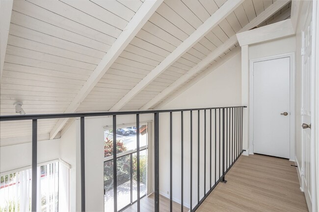 Building Photo - Charming 1 bedroom home in the Tranquil Casitas De La Costa Community.