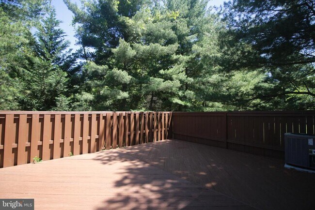 Building Photo - 9401 Lost Trail Way