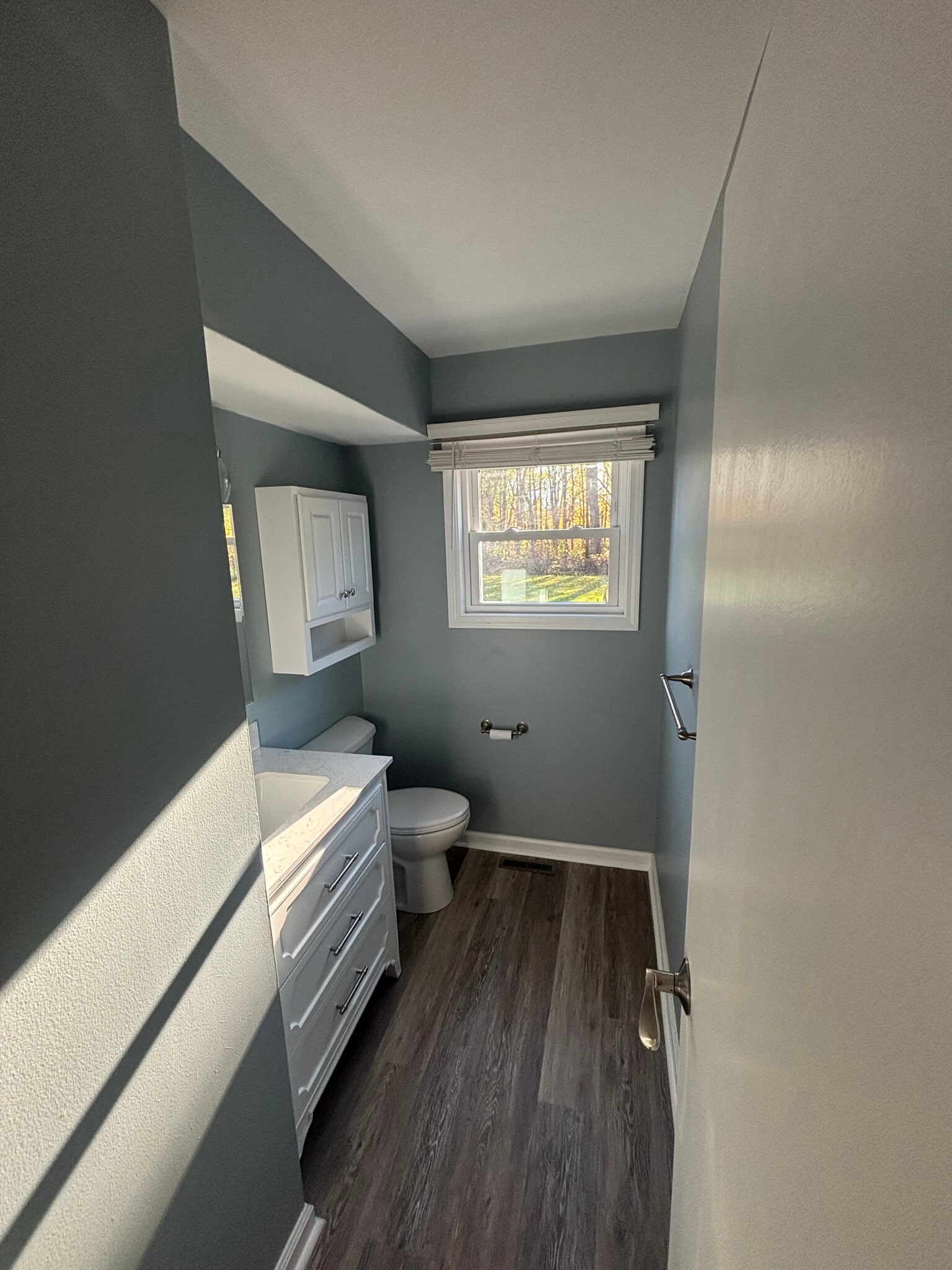 Building Photo - 895 N Cedar Rd