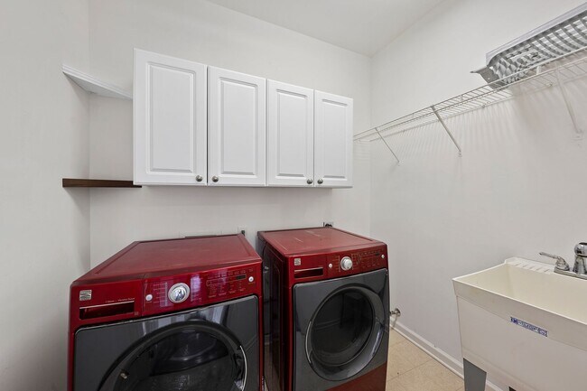 Building Photo - 101 Palmwood Ct
